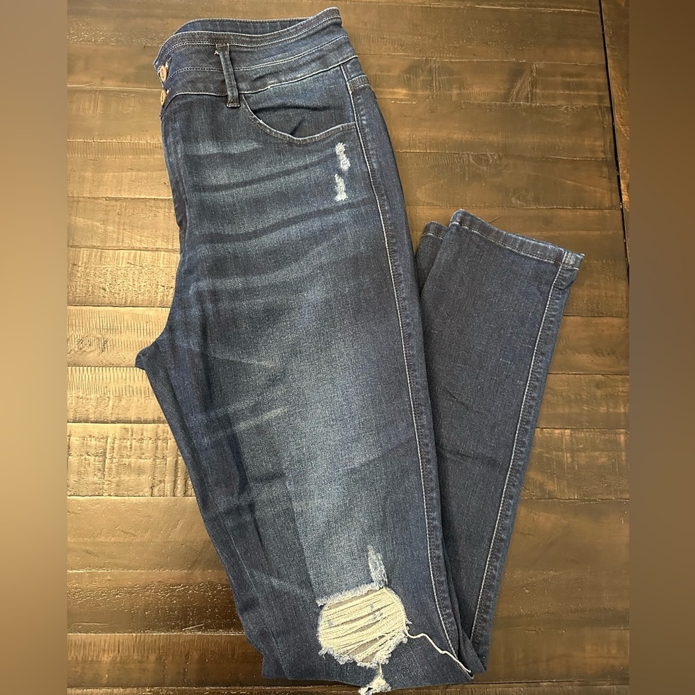 KanCan Dark Wash Skinny High Rise Distressed Jeans